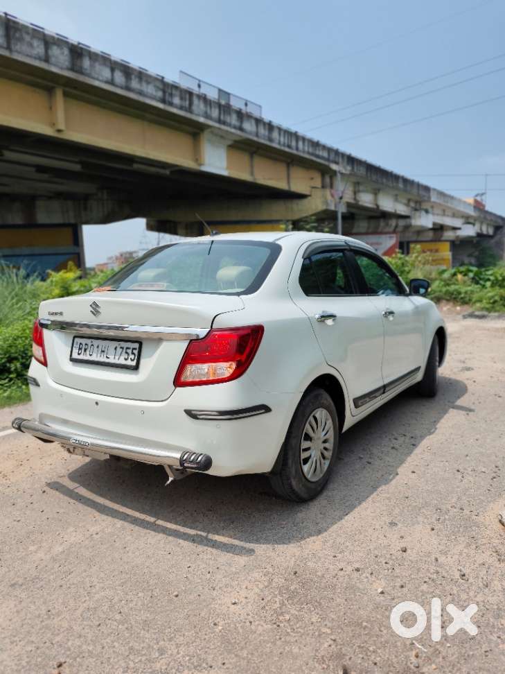 Maruti Suzuki Dzire 1.2 Vxi Cng, 2023, Cng & Hybrids