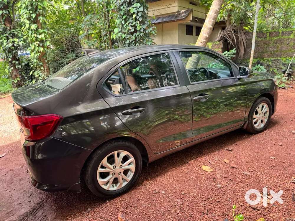 Honda Amaze 2018 Petrol 42000 Km Driven.1st Owner. Honda Service Only