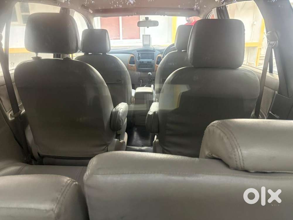 Toyota Innova 2010 Diesel 212000 Km Driven