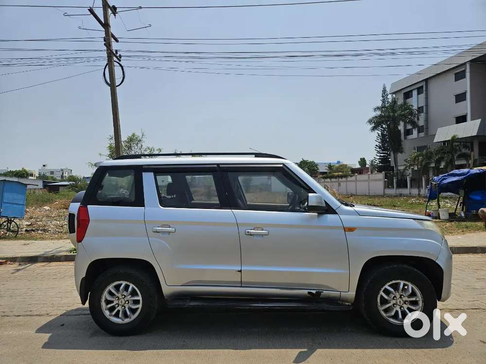 Mahindra Tuv 300 2017 Diesel Well Maintained