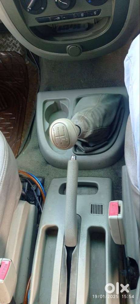 Mahindra Quanto 2013