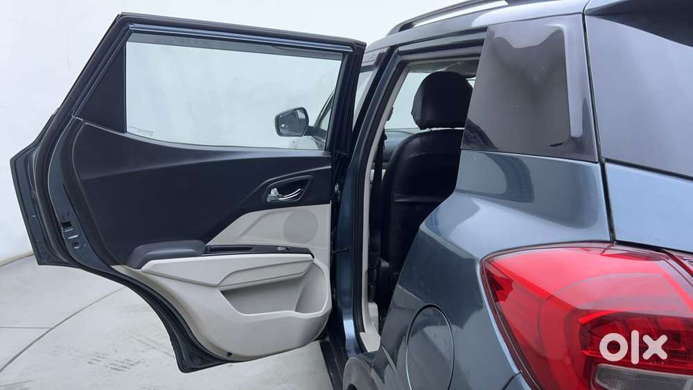 Mahindra Xuv300 W8, 2019, Petrol