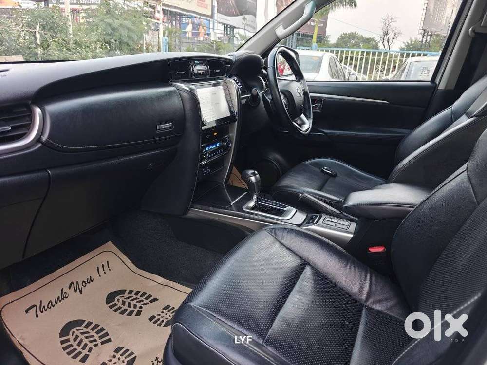 Toyota Fortuner [2021-ongoing] 2.7 2wd Petrol At, 2022, Petrol