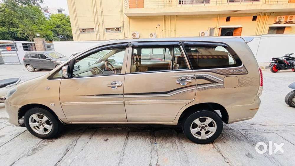 Toyota Innova 2007 Well Maintained
