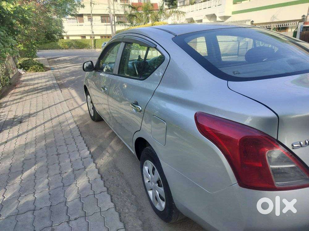 Nissan Sunny, 2012, Diesel