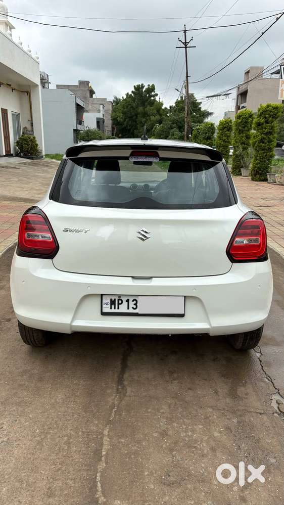 Maruti Suzuki Swift Vxi, 2022, Petrol