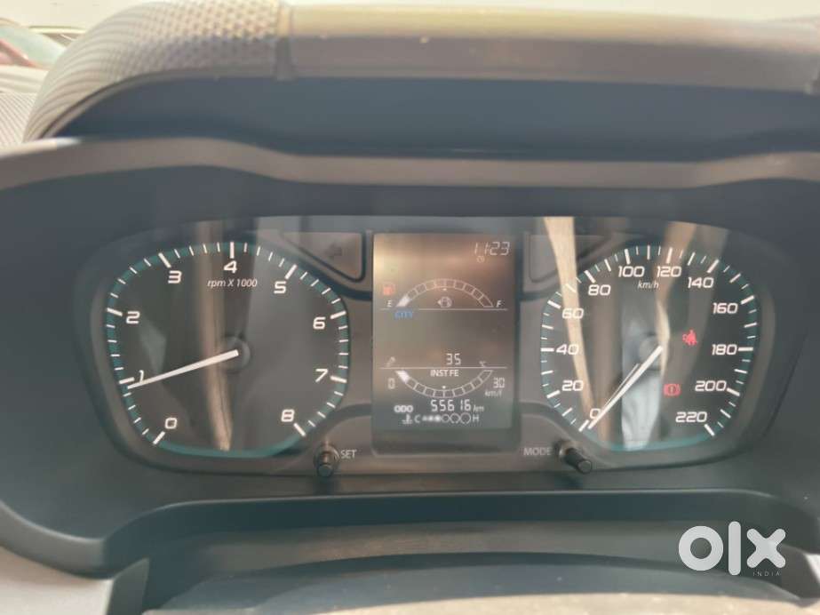Tata Altroz Xz, 2022, Petrol
