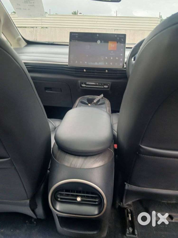 Mg Windsor Ev Essence, 2024, Electric