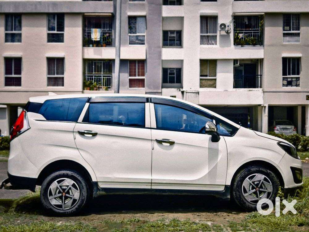 Mahindra Marazzo M4 8str, 2019, Diesel