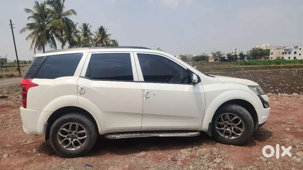 Mahindra Xuv500 2017 Diesel 102000 Km Driven