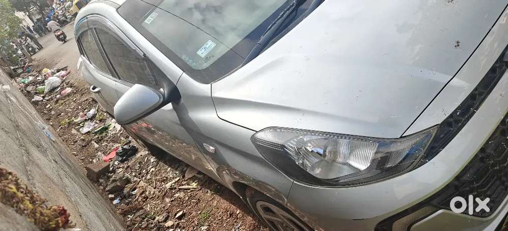 Company Attached Vehicle Yellow Board More 15 Emi Is Pending