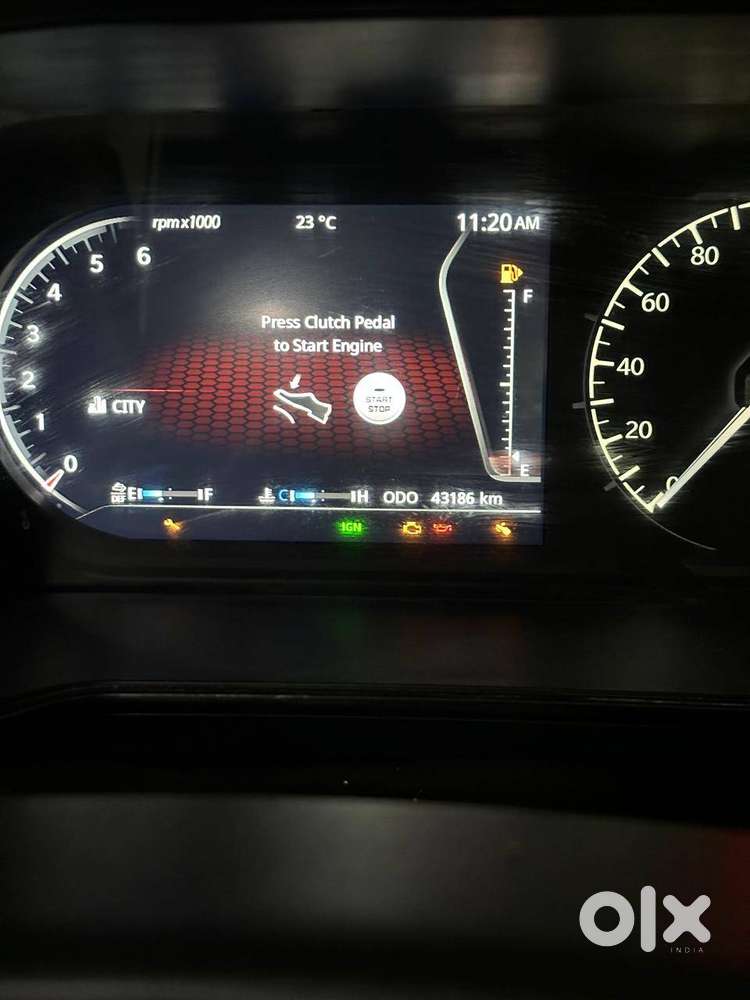 Tata Safari Jet Edition (top Variant) – Diesel Manual