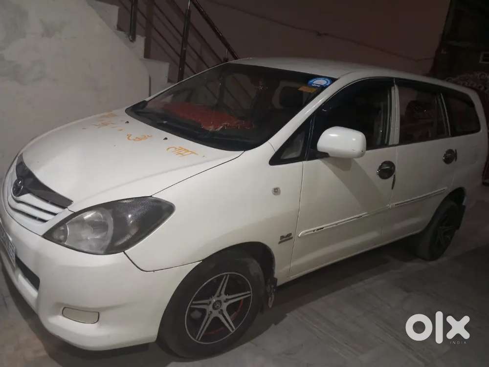 Toyota Innova 2011 Diesel Car