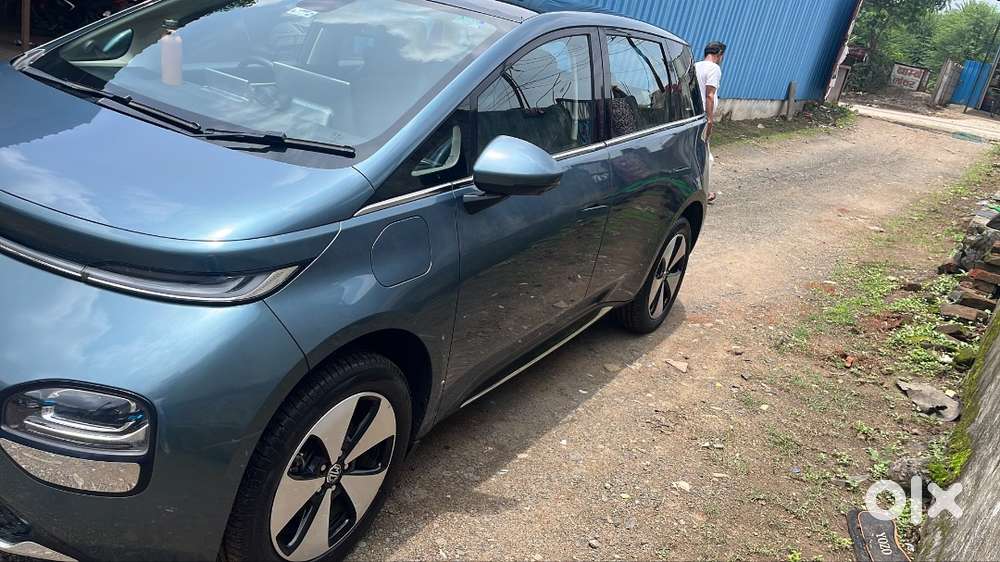 Mg Windsor Ev Essence 2025