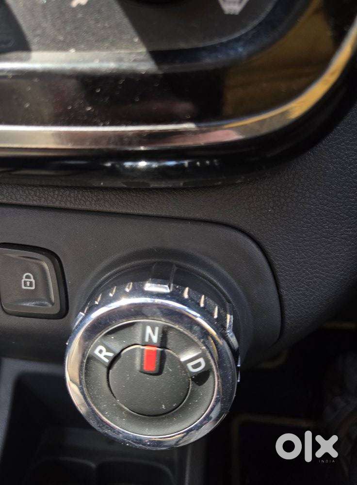 Renault Kwid 1.0 Rxt (o) Easy-r, 2016, Petrol