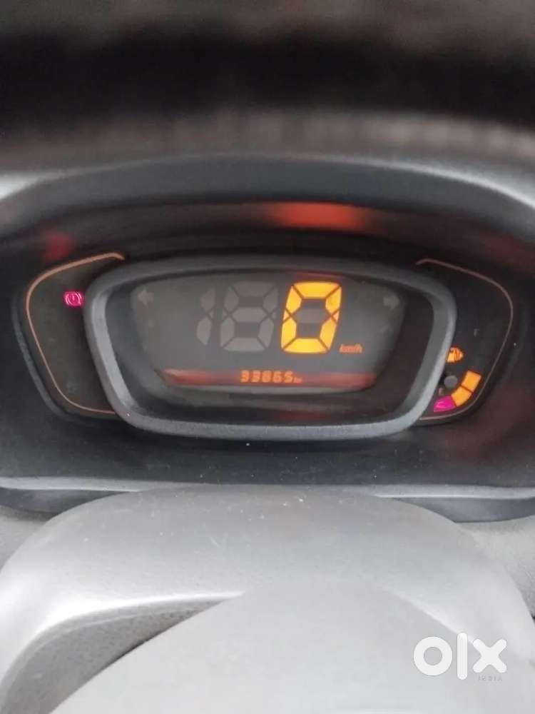 Renault Kwid 2015 Petrol 33800 Km Driven