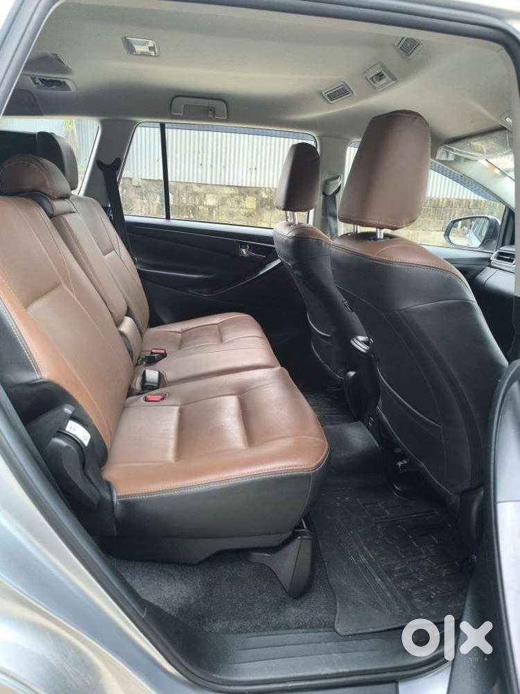 Toyota Innova Crysta 2.4 G Mt, 2024, Diesel