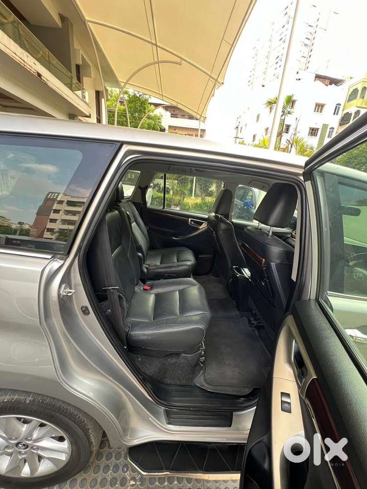 Toyota Innova Crysta 2016