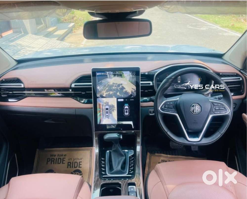 Mg Hector Plus Savvy Pro 1.5 Turbo Petrol Cvt 7 Str Dual Tone, 2024,..