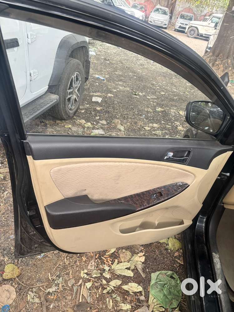 2014 Hyundai Fluidic Verna