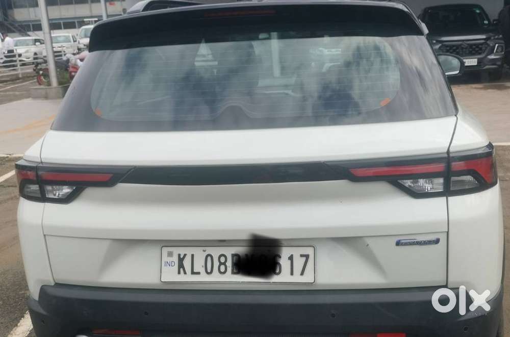 Maruti Suzuki Brezza, 2022, Petrol