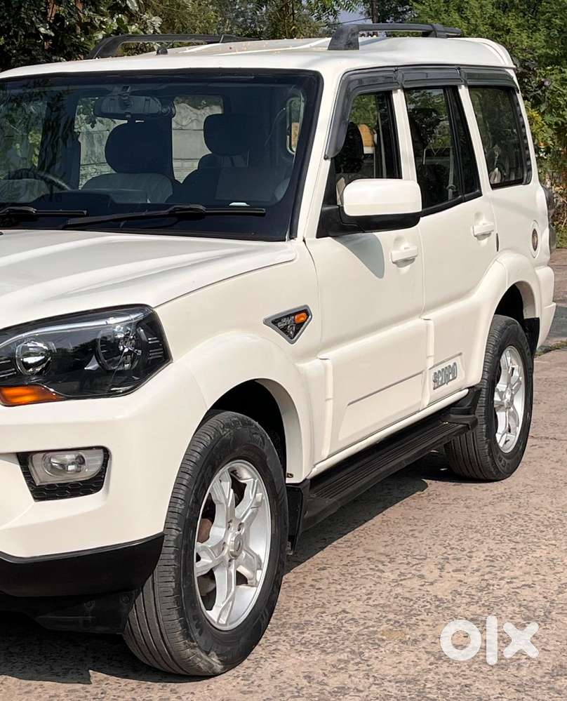 Mahindra Scorpio S6 Plus, 2016, Diesel