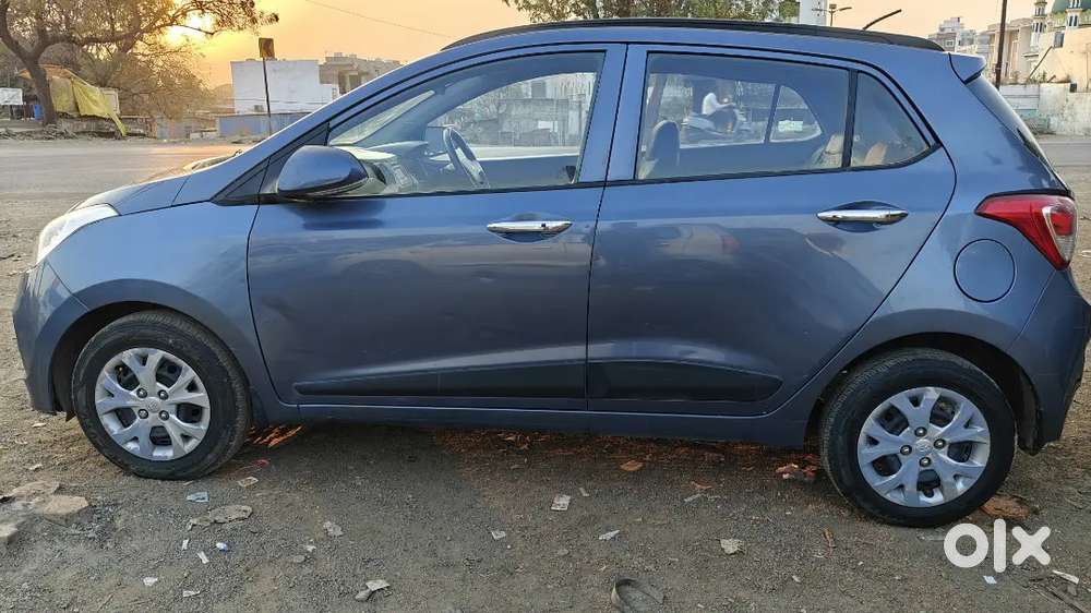 Hyundai Grand I10 2015 Diesel 61000 Km Driven