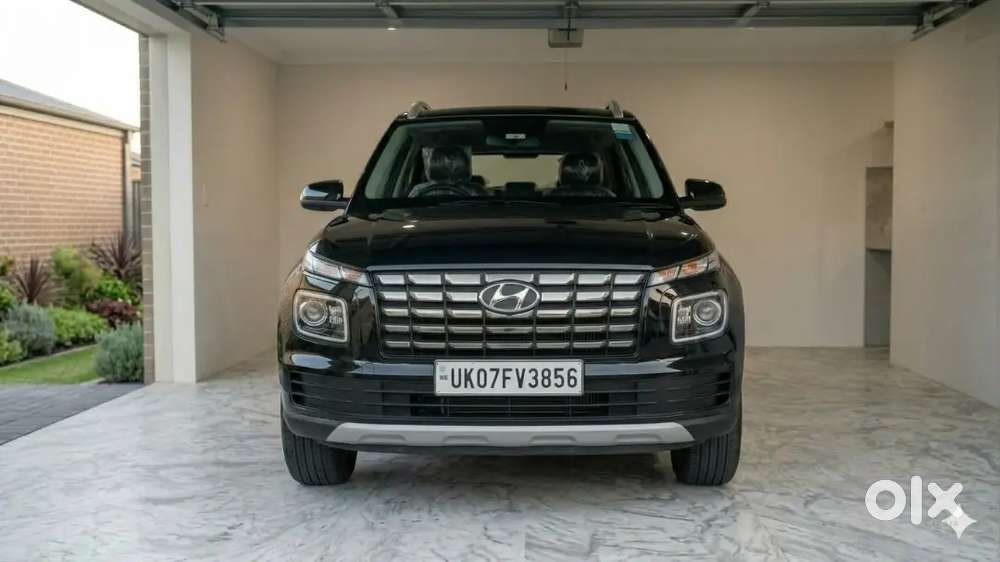 Hyundai Venue Petrol Manual 2024