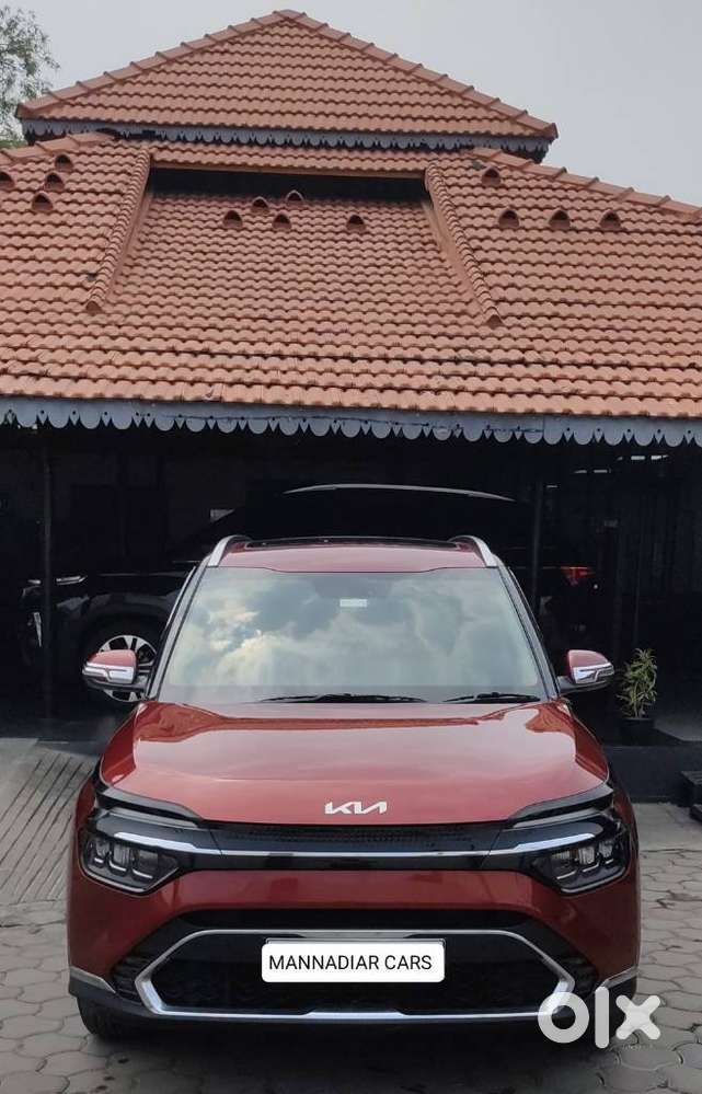 Kia Carens 1.4 Luxury Plus 6 Str, 2022, Petrol