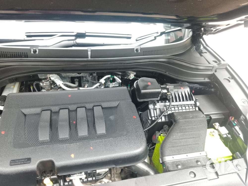 Mahindra Xuv700 2.0 Ax 7 Petrol At Luxury Pack Str, 2023, Diesel
