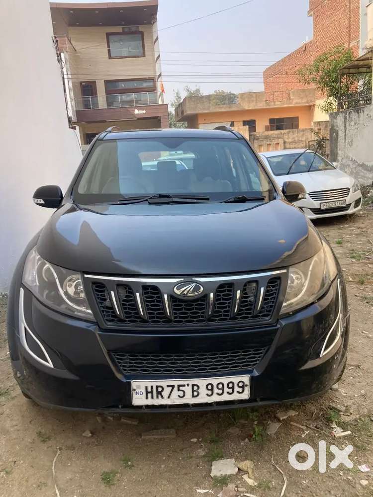 Mahindra Xuv500 2017 Diesel 130000 Km Driven