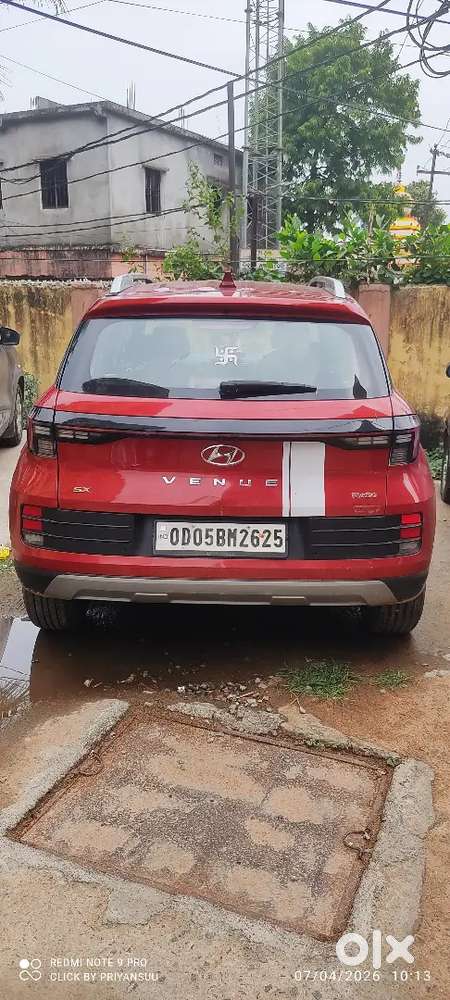 Hyundai Venue 2023 Petrol Well Maintained
