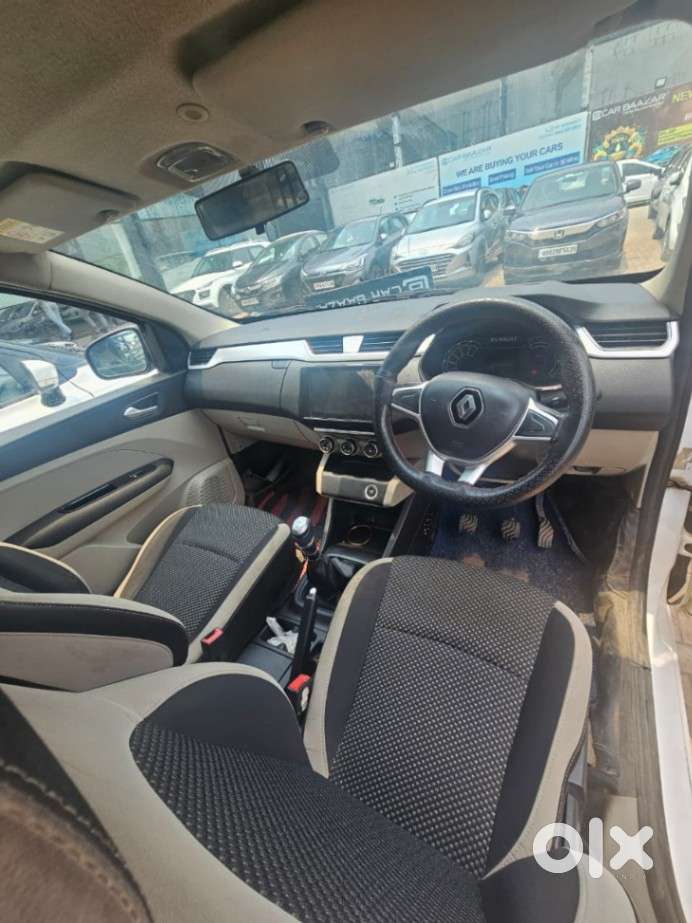 Renault Triber Rxz, 2020, Petrol