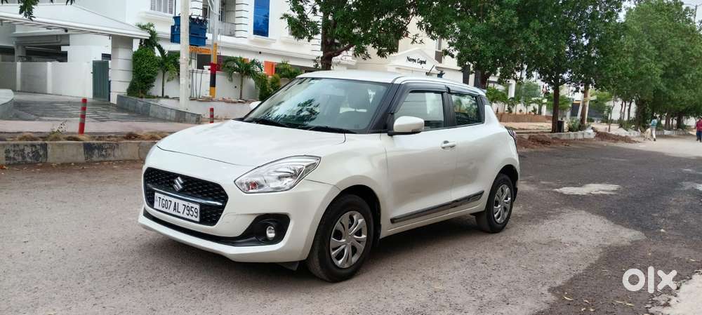 Maruti Suzuki Swift Vxi + Manual, 2023, Petrol