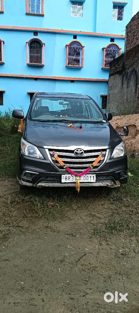 Toyota Innova 2014 Diesel Well Maintained