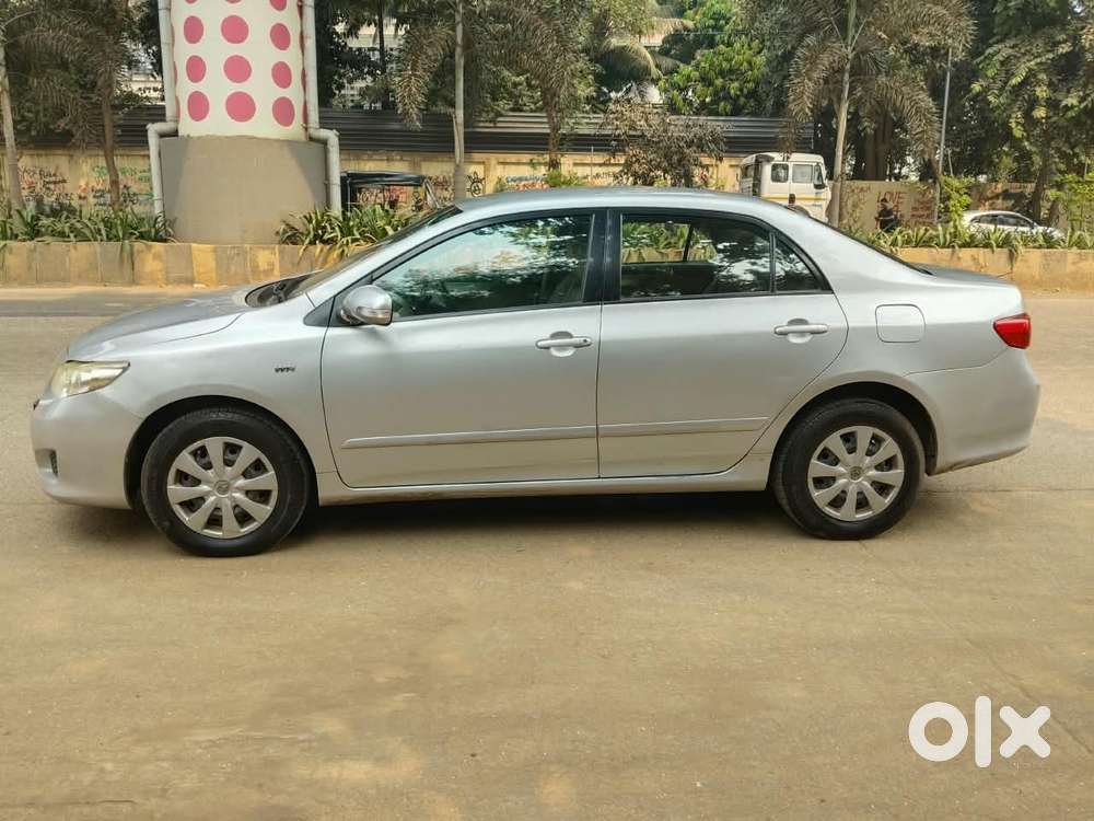 Toyota Corolla Altis 1.8 J, 2011, Petrol