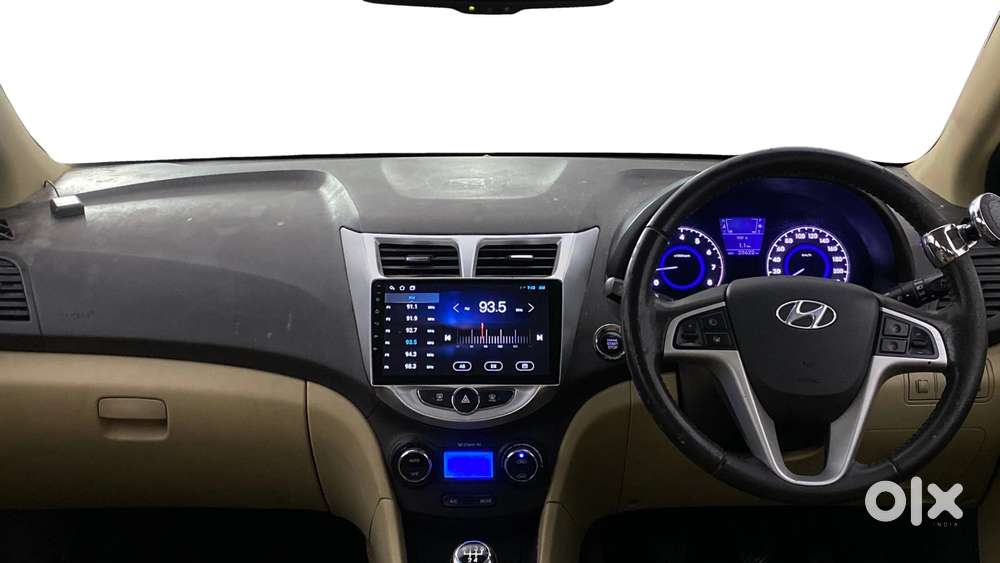 Hyundai Verna Fluidic 1.6 Vtvt Sx Opt, 2014, Petrol