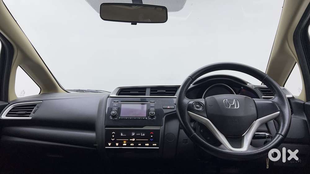 Honda Jazz [2020-2023] 1.2 V I-vtec Mt, 2017, Petrol