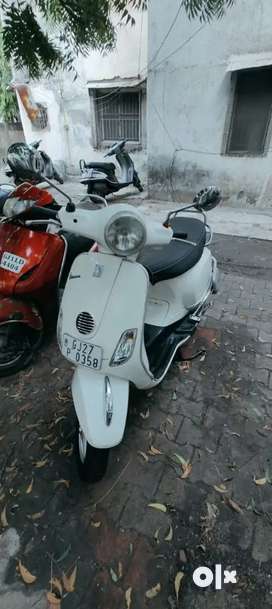 Piaggio Vespa Buy Sell Second Hand Scooty in India Used Scooters in India OLX