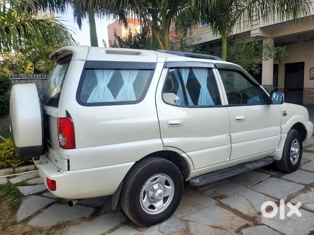 Tata Safari Dicor 2013