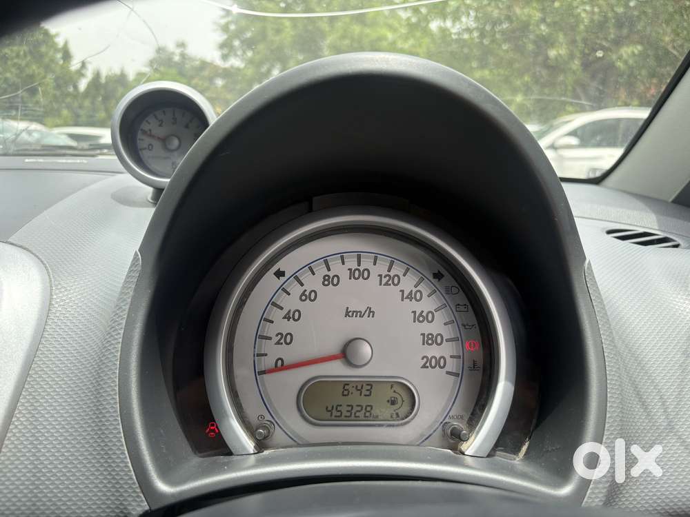 Maruti Suzuki Ritz Vxi, 2014, Petrol