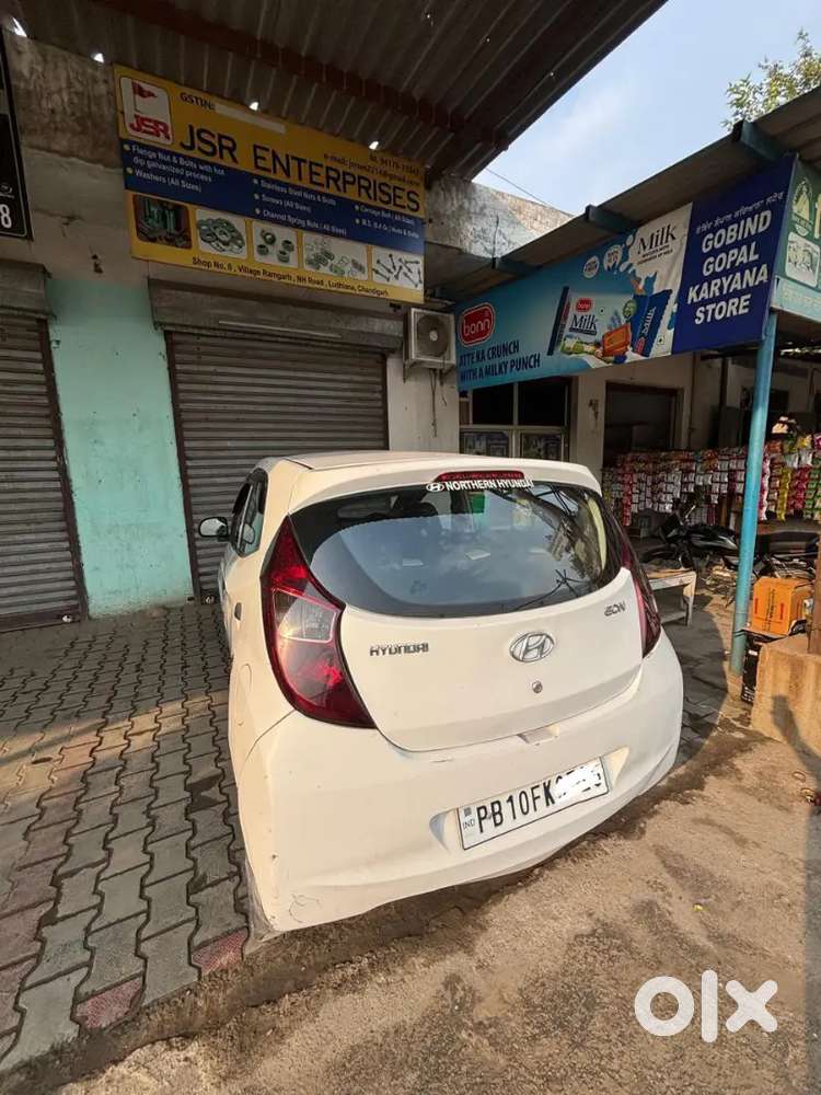 Hyundai Eon Magna 2015 Petrol