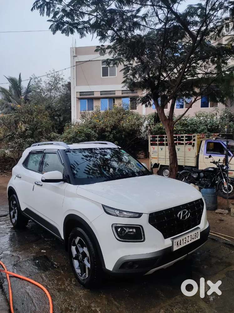 Hyundai Venue 2021 Diesel 113000 Km Driven