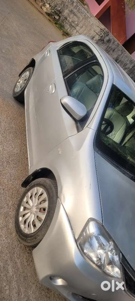 Toyota Etios Liva 2013