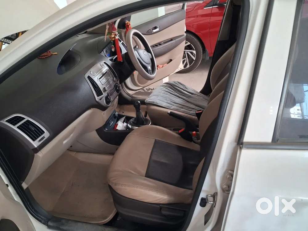 Hyundai I20 2012 Petrol 76000 Km Driven