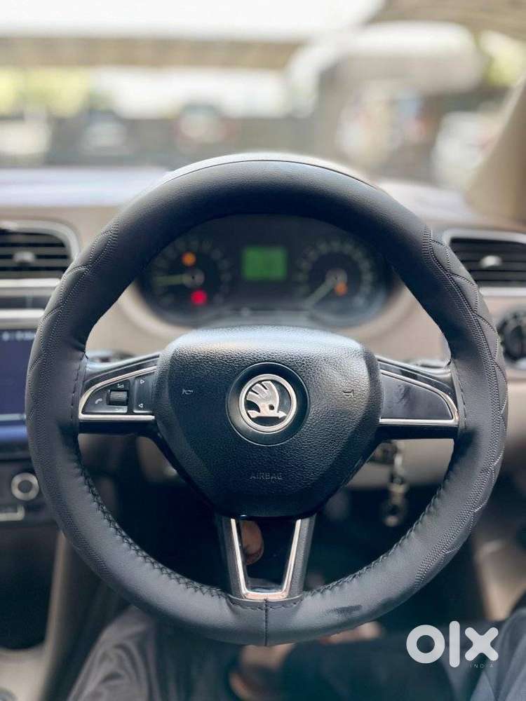 Skoda Rapid Elegance 1.6 Tdi Cr Manual, 2012, Diesel