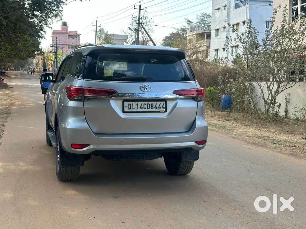 Toyota Fortuner 2018 Diesel 91000 Km Driven With Service Record