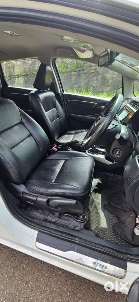 Honda Jazz V Cvt, 2016, Petrol