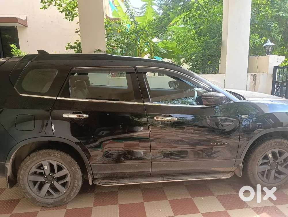 Tata Safari Dark 2024