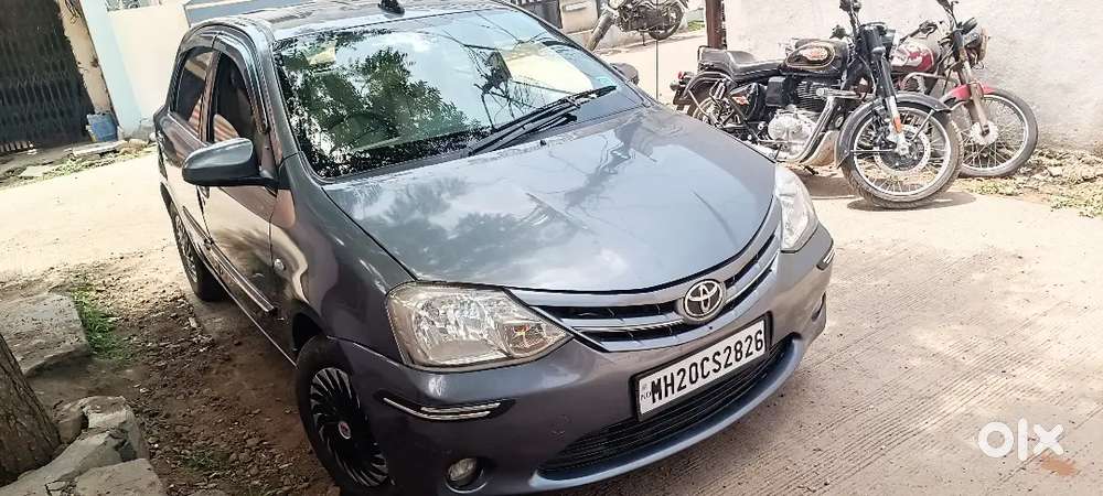 Toyota Etios Liva 2013 Diesel 100000 Km Driven